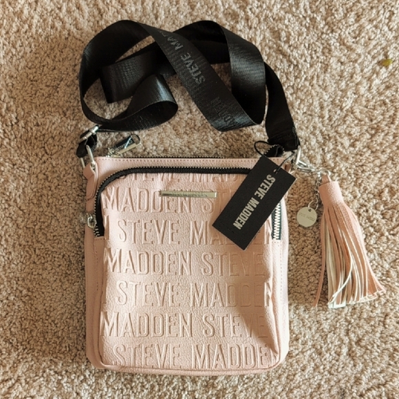 NEW Steve Madden BGlamm Blush Logo Crossbody Bag with Tassel - Picture 6 of 13